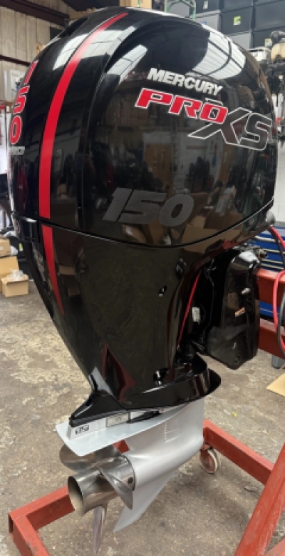 2023 MERCURY 150HP PRO XS 4 STROKE LONG SHAFT 25" F150 OUTBOARD REMOTES & SMARTCRAFT GAUGES LOW HOURS image