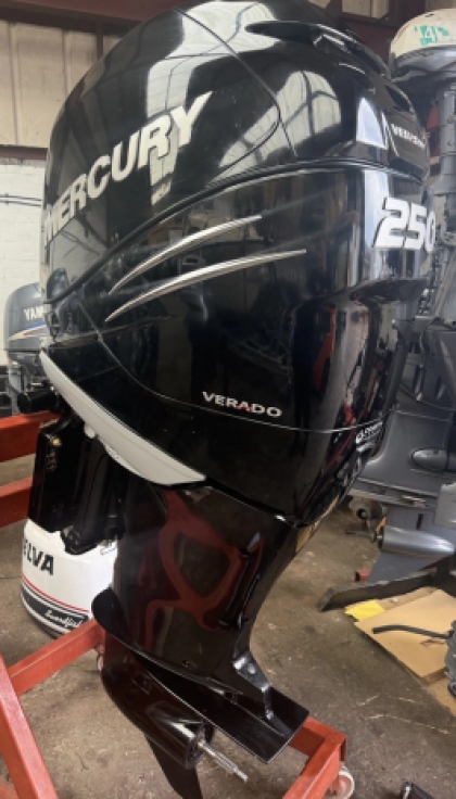 250HP MERCURY L6 VERADO SUPERCHARGED EXTRA LONG XL SHAFT 25" SHAFT 2012 58HRS OUTBOARD 12 MONTHS WARRANTY image